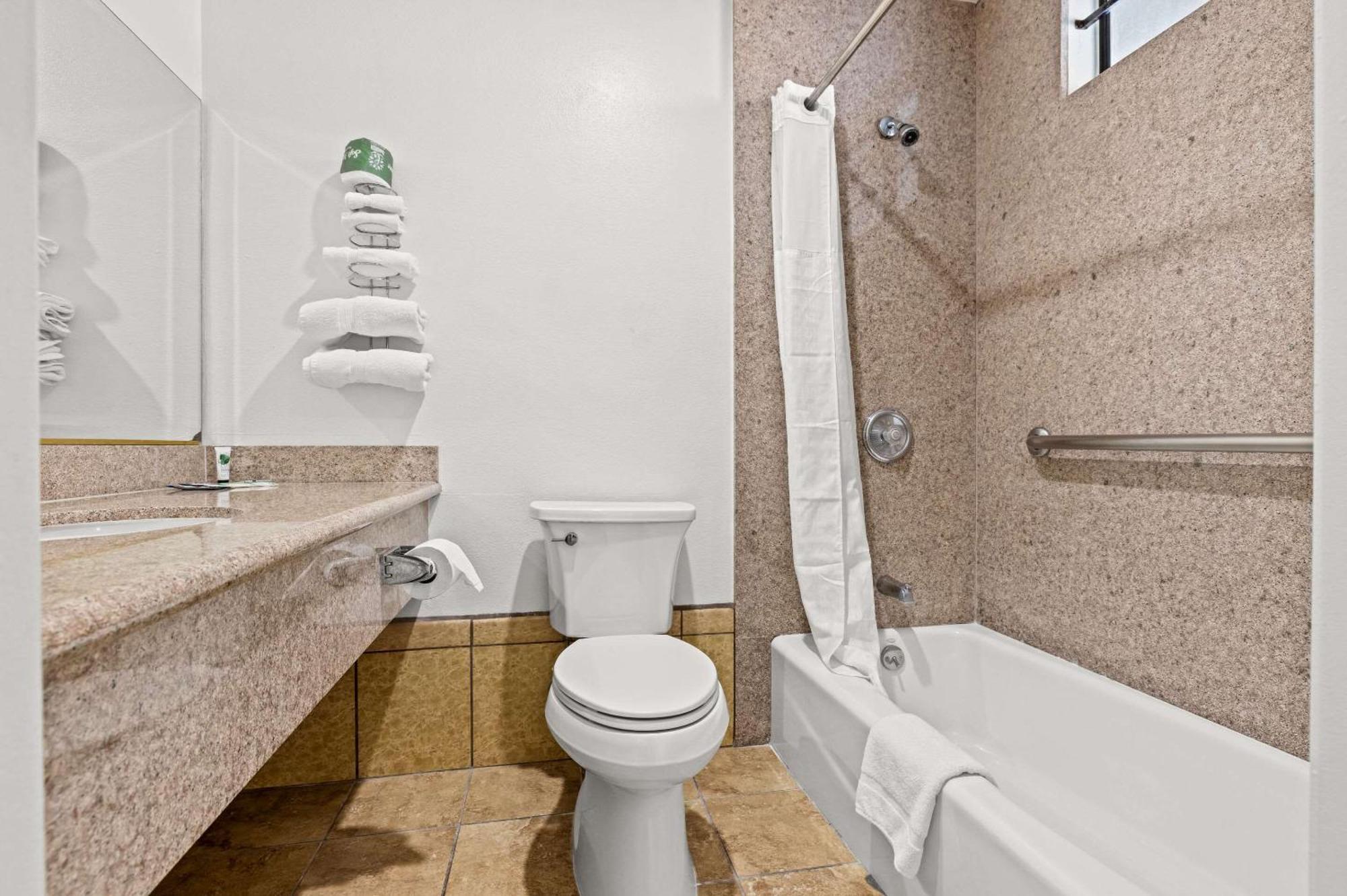 Rodeway Inn Санта-Ана Экстерьер фото
