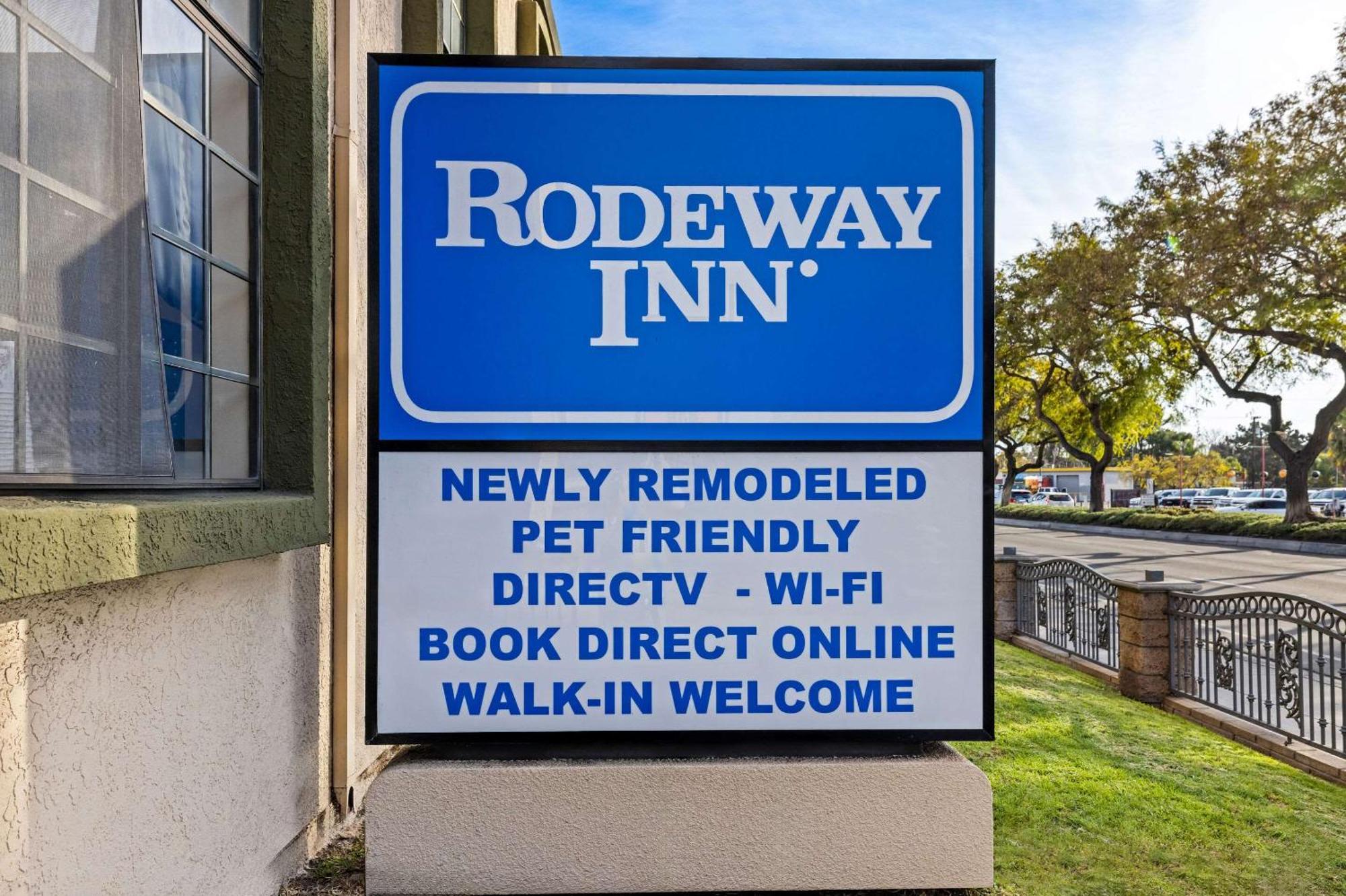 Rodeway Inn Санта-Ана Экстерьер фото
